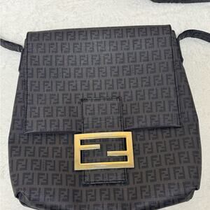 Women FENDI Zucchino Flap Messenger
Crossbody Bag